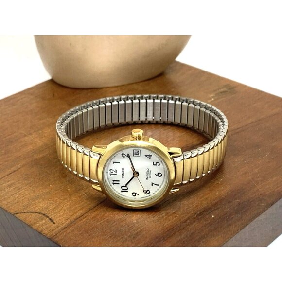 Timex Womens Watch T2H381 Indiglo Quartz Petite 2-Tone White Dial Expansion Band - Picture 8 of 14